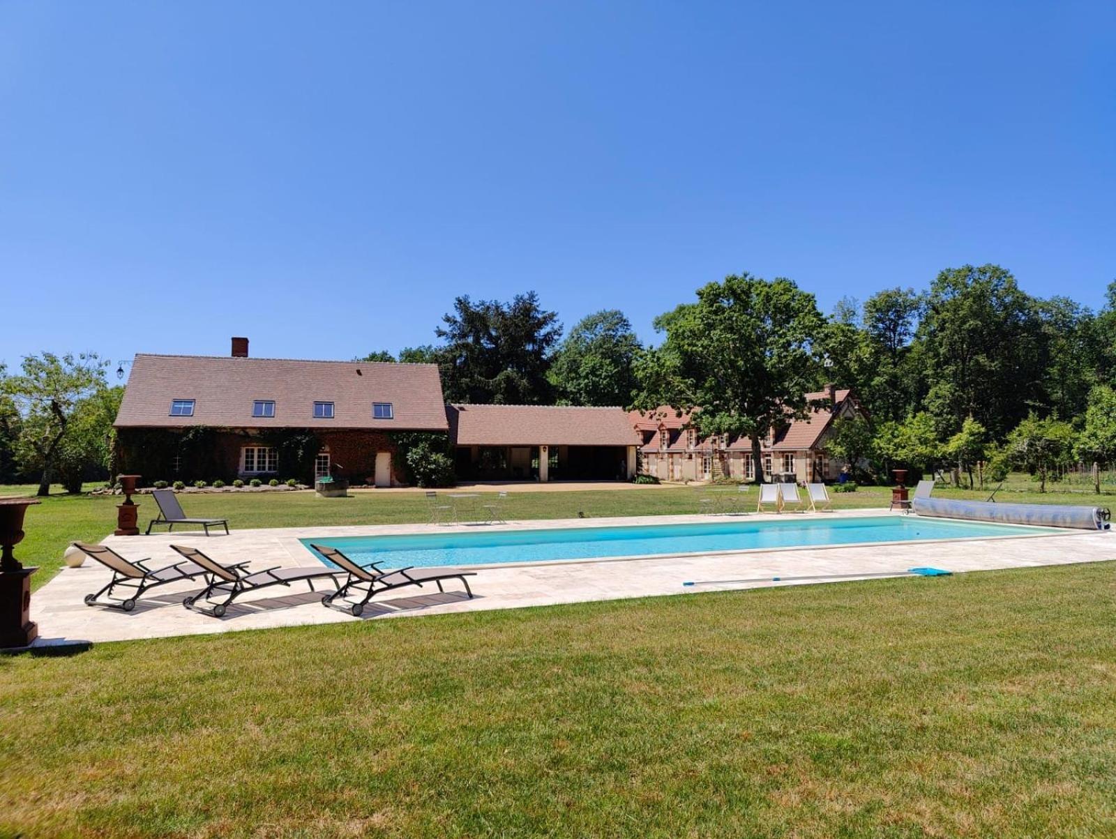 Domaine De Charnay - Charme Et Confort Dans Un Environnement D'Exception 维耶尔宗 外观 照片