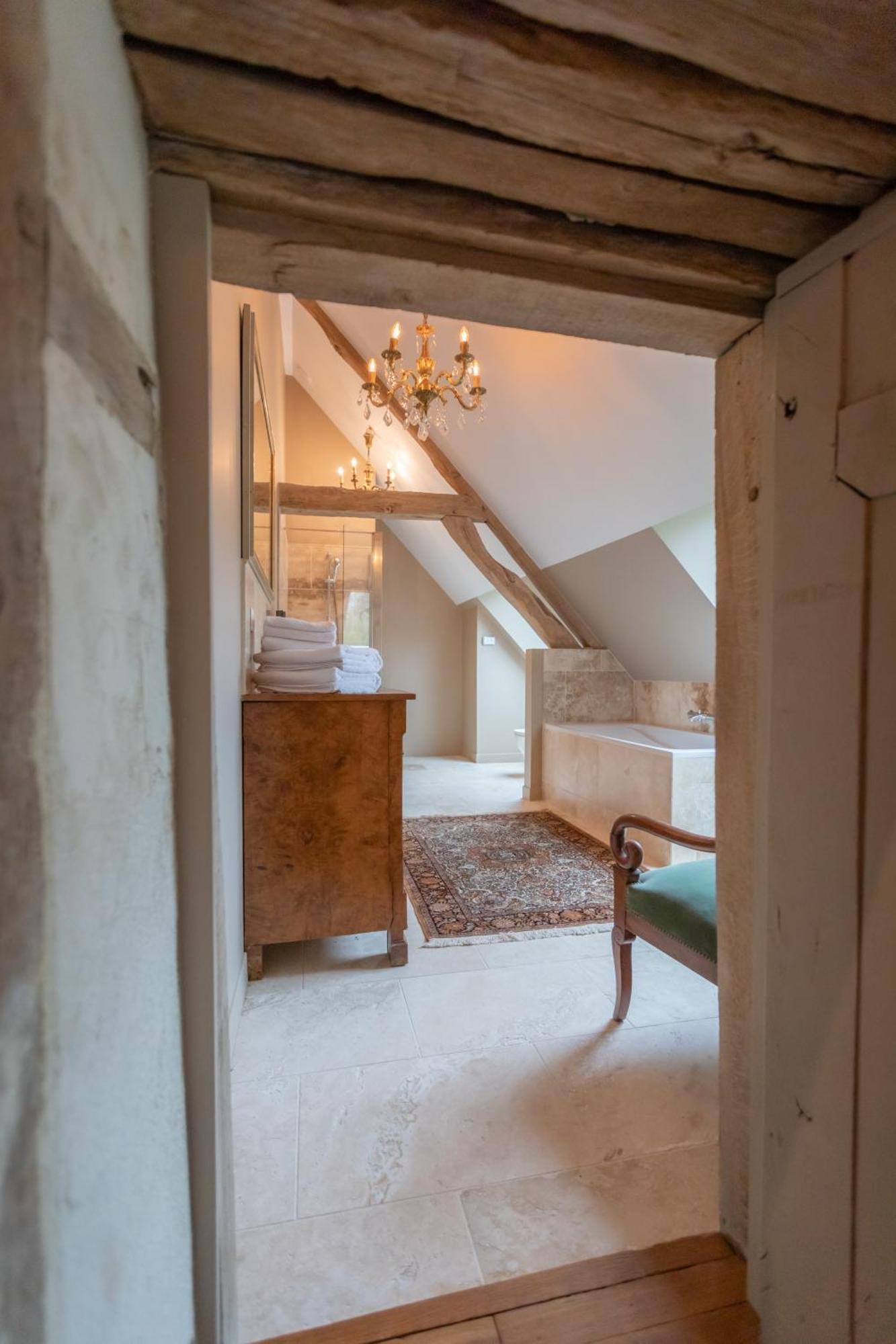 Les Chambres De Charnay - Calme Charme Et Confort A 5 Mn Du Peage 维耶尔宗 外观 照片