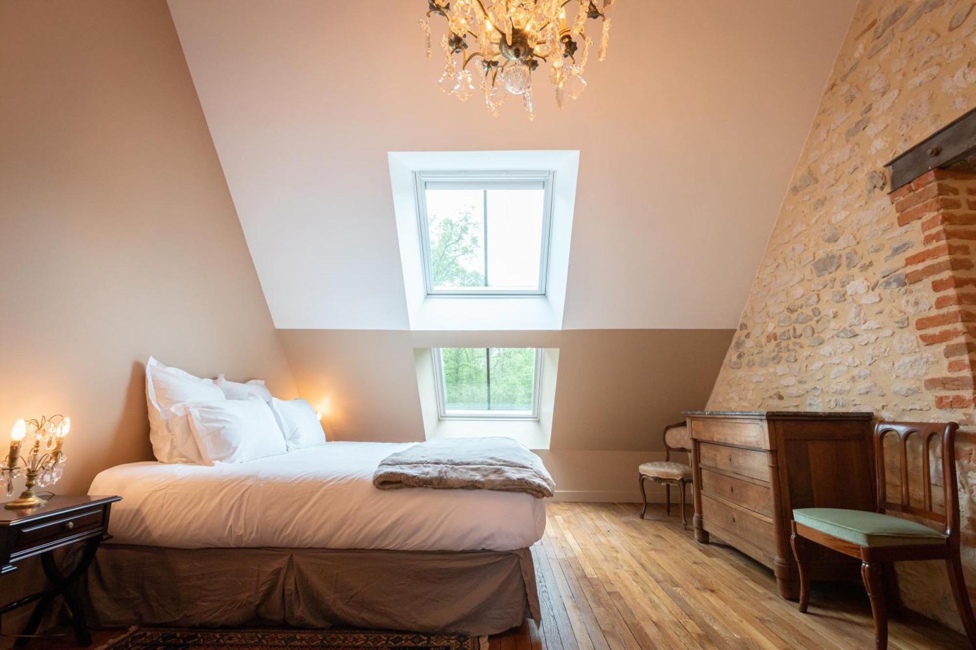 Les Chambres De Charnay - Calme Charme Et Confort A 5 Mn Du Peage 维耶尔宗 外观 照片