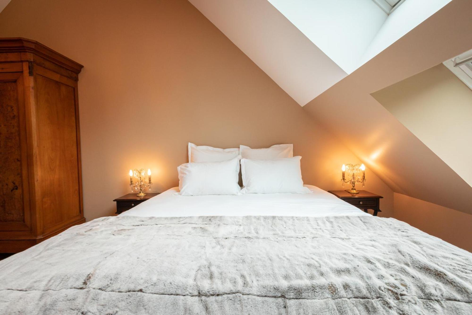 Les Chambres De Charnay - Calme Charme Et Confort A 5 Mn Du Peage 维耶尔宗 外观 照片