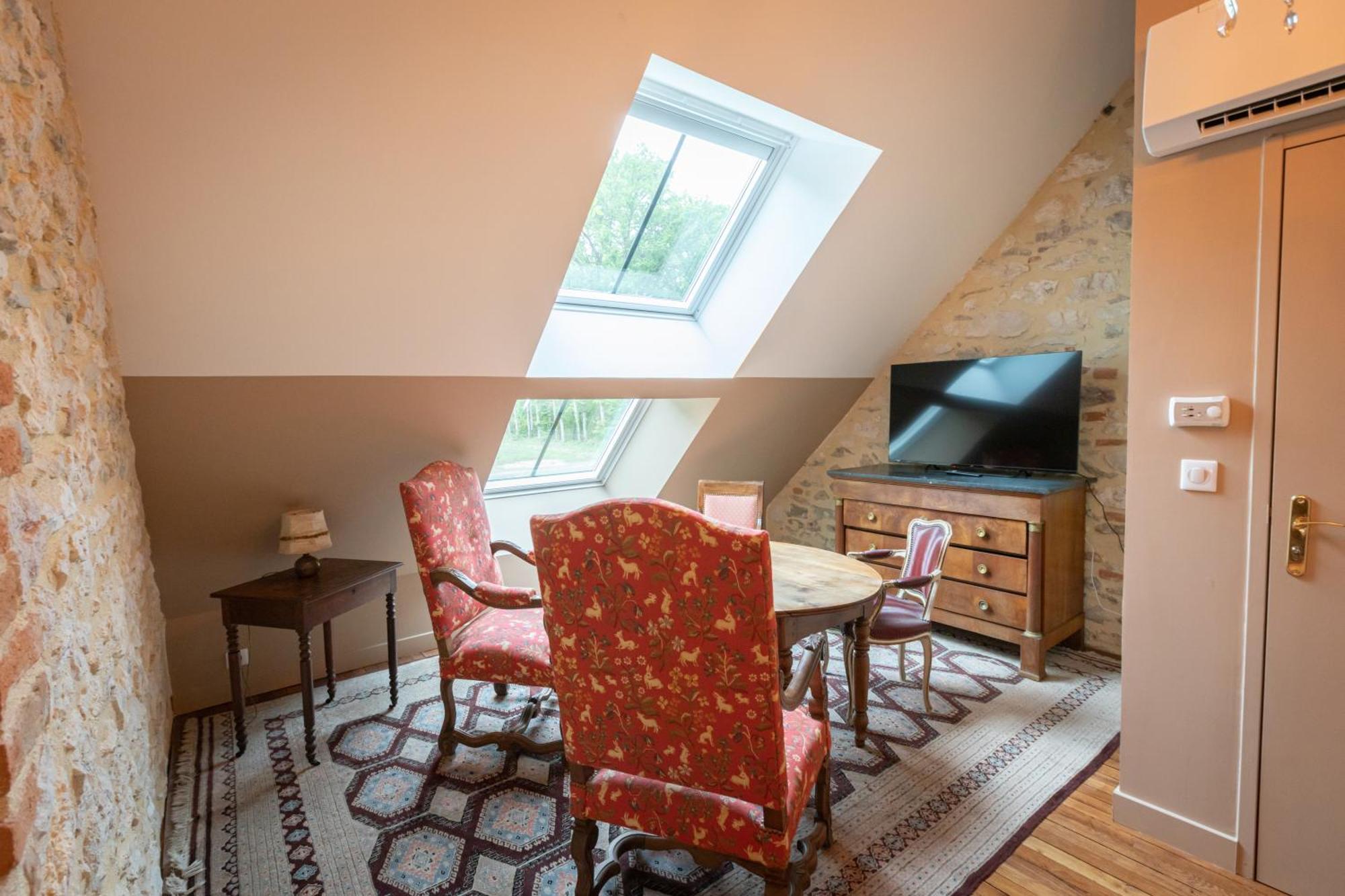 Domaine De Charnay - Charme Et Confort Dans Un Environnement D'Exception 维耶尔宗 外观 照片