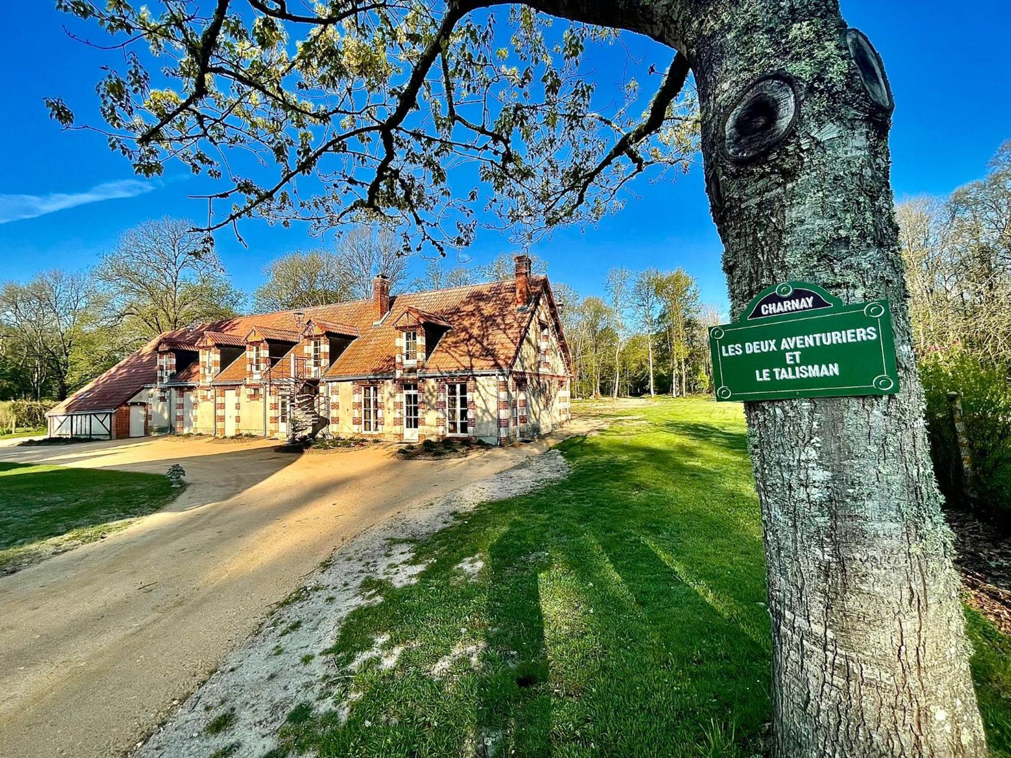Domaine De Charnay - Charme Et Confort Dans Un Environnement D'Exception 维耶尔宗 外观 照片