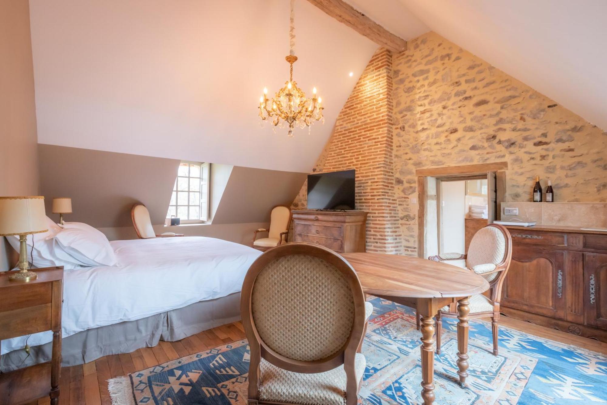 Les Chambres De Charnay - Calme Charme Et Confort Piscine A 5 Mn Du Peage 维耶尔宗 外观 照片