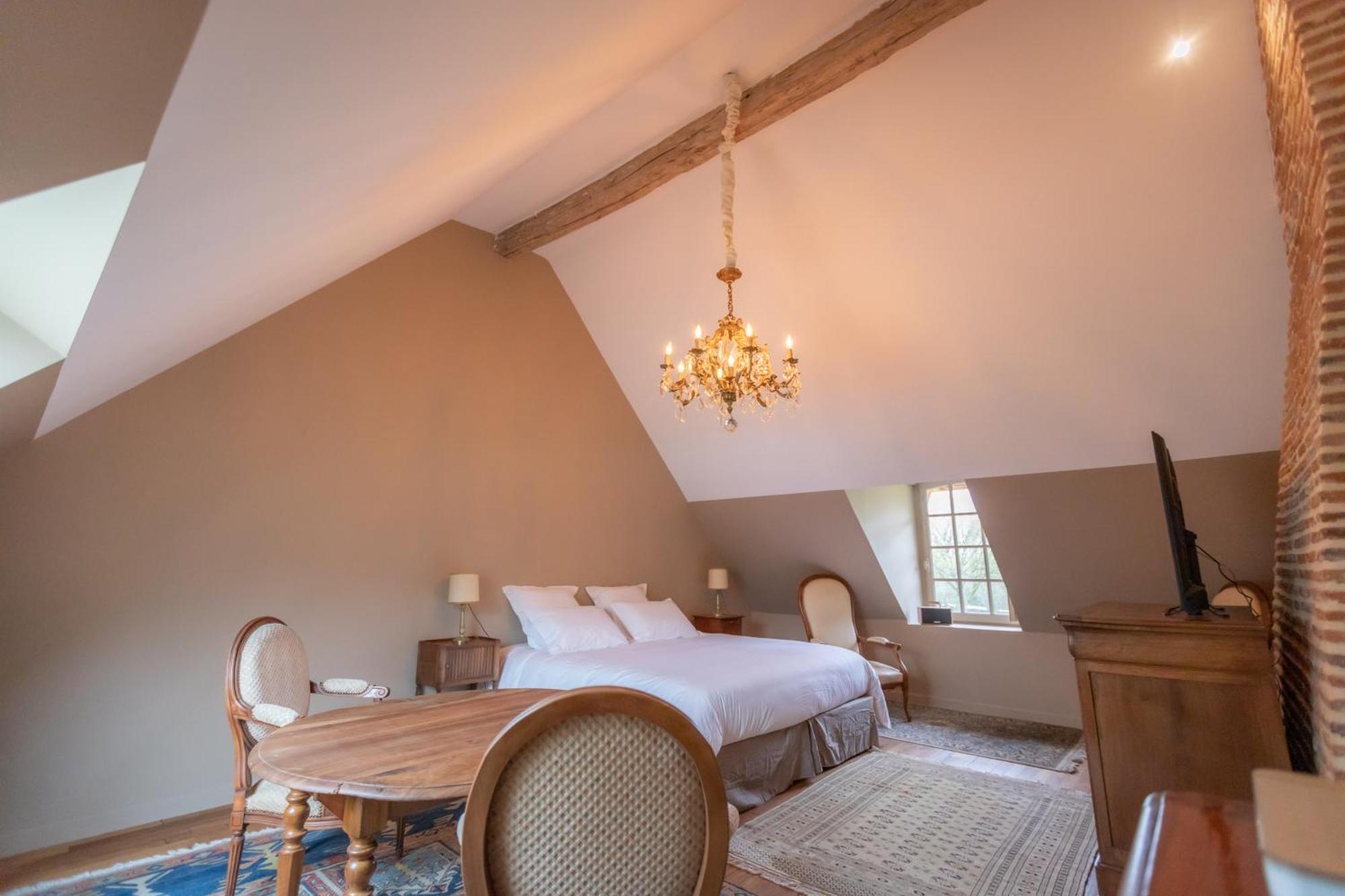 Domaine De Charnay - Charme Et Confort Dans Un Environnement D'Exception 维耶尔宗 外观 照片