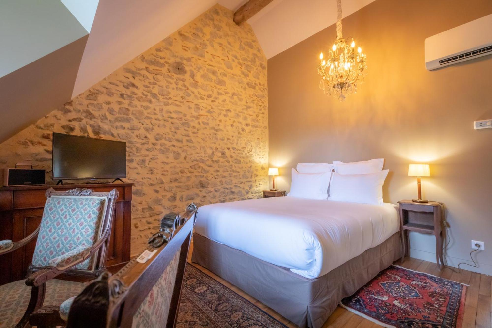 Domaine De Charnay - Charme Et Confort Dans Un Environnement D'Exception 维耶尔宗 外观 照片